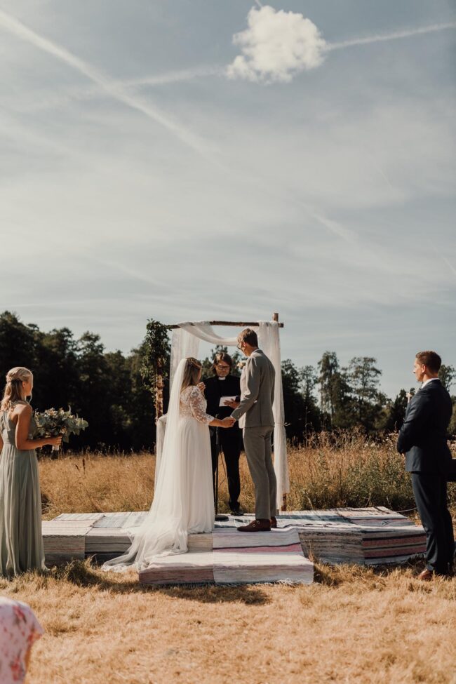 Romantiskt och lantligt bröllop i Småland Fylleskog