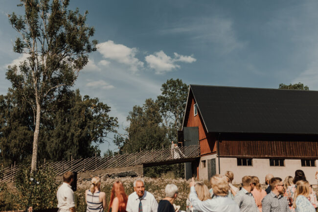 Lantligt bröllop i Småland logen i Fylleskog